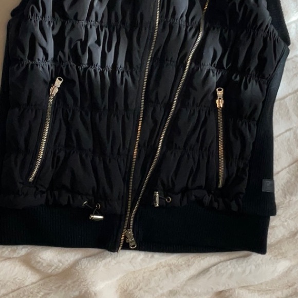 Calvin Klein black vest - Picture 4 of 10